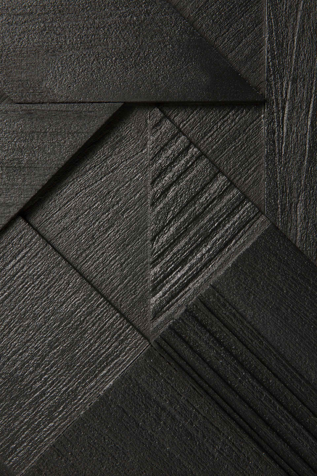Buffet géométrique en teck à 4 portes avec motif de triangles superposés pour salon ou salle à manger