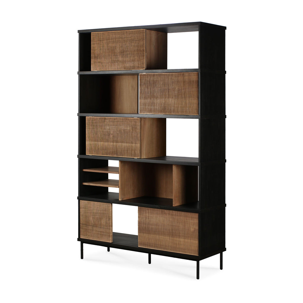Étagère artisanale en teck sculpté à la main avec 5 portes coulissantes et compartiments asymétriques pour salon ou bureau