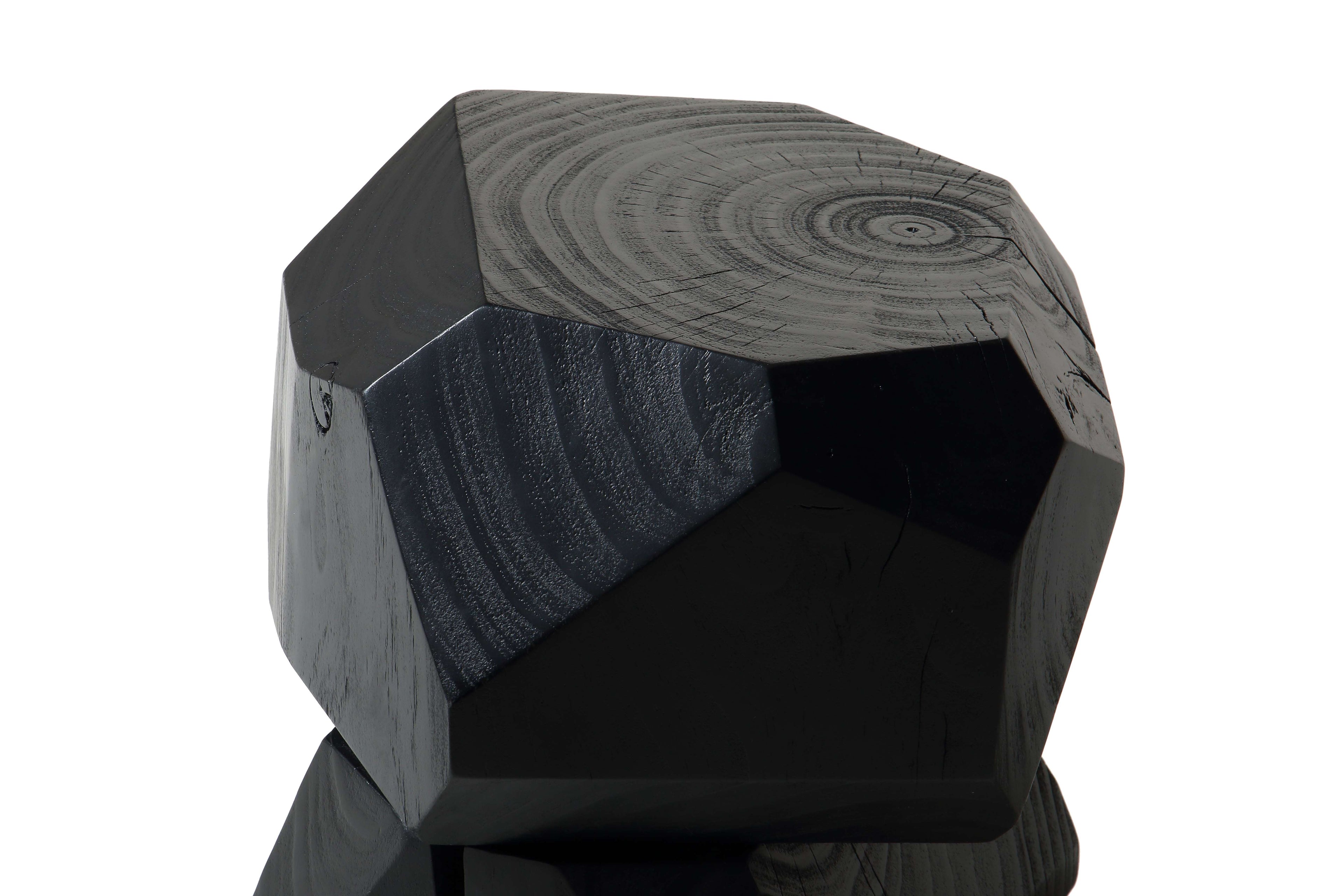 Table d'appoint ronde en pin sablé moderne avec finition en bois naturel noir mat pour chambre ou salon