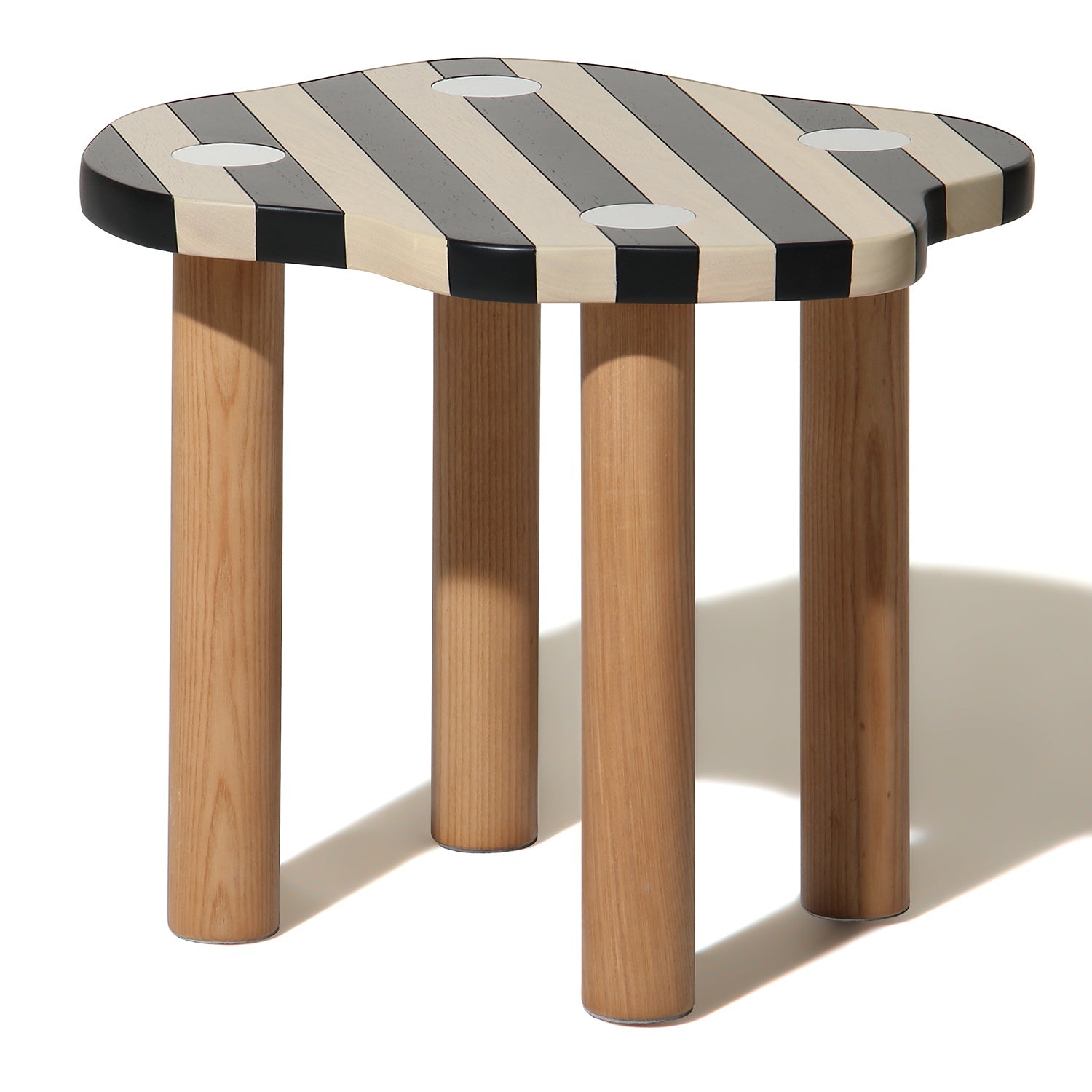 Table d'appoint contemporaine en bois d'hévéa avec accent en acier inoxydable pour salon ou chambre à coucher